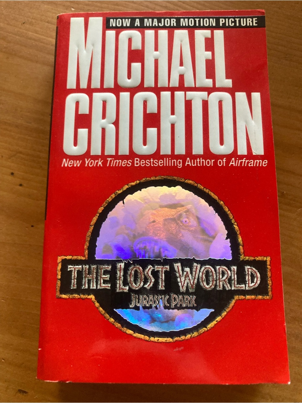 Michael Crichton - The Lost World (Jurassic Park) Red Paperback